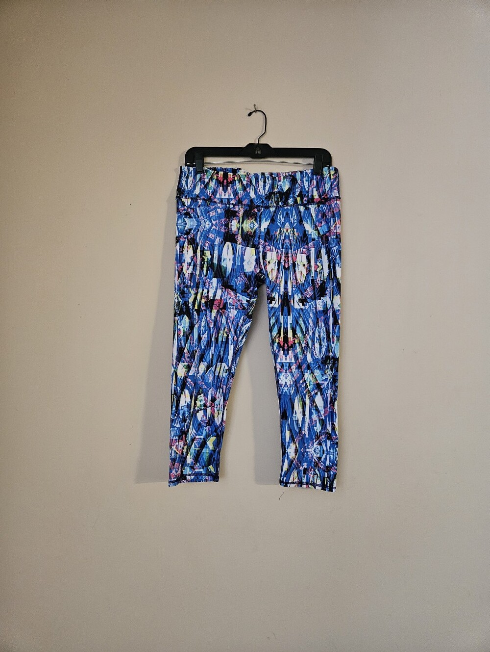 Fabletics Women's Blue Multi-Color Print Leggings, Size Large